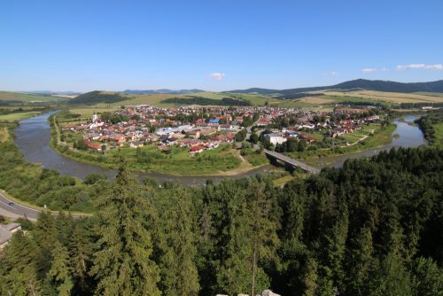 Obec Plaveč a meander rieky Poprad, foto: V. Kĺč